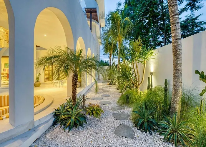 Little Castle 4br Mediterranean Retreat In 别墅 *
