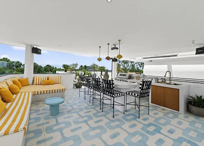 Little Castle 4br Mediterranean Retreat In 别墅