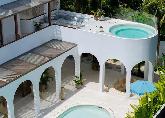 Little Castle 4br Mediterranean Retreat In 别墅