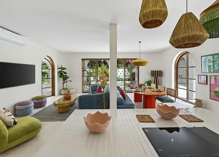 Little Castle 4br Mediterranean Retreat In 别墅 坎古